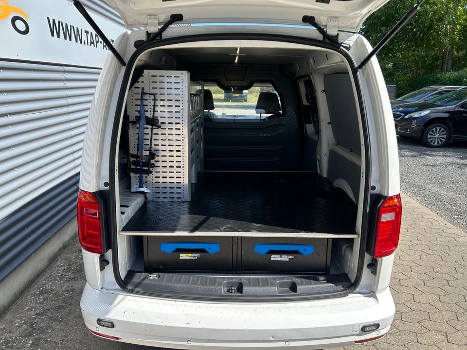 VW Caddy Maxi 2,0 TDi 102 DSG BMT Van 4d