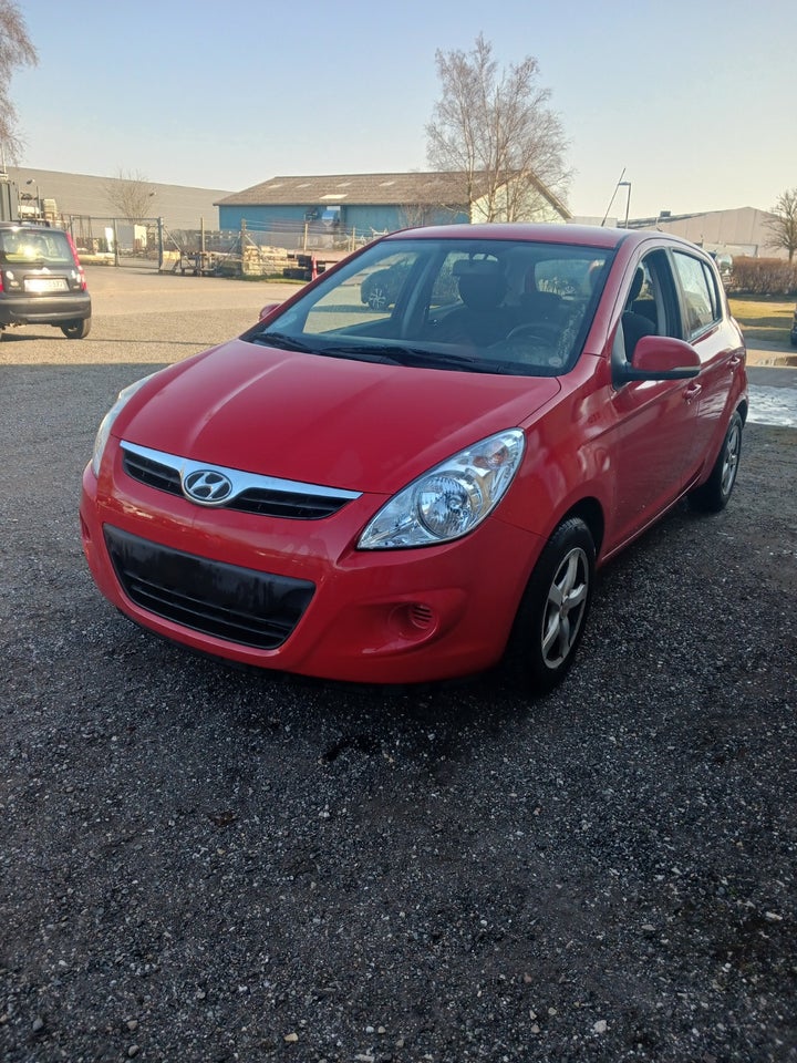 Hyundai i20 1,25 Comfort 5d
