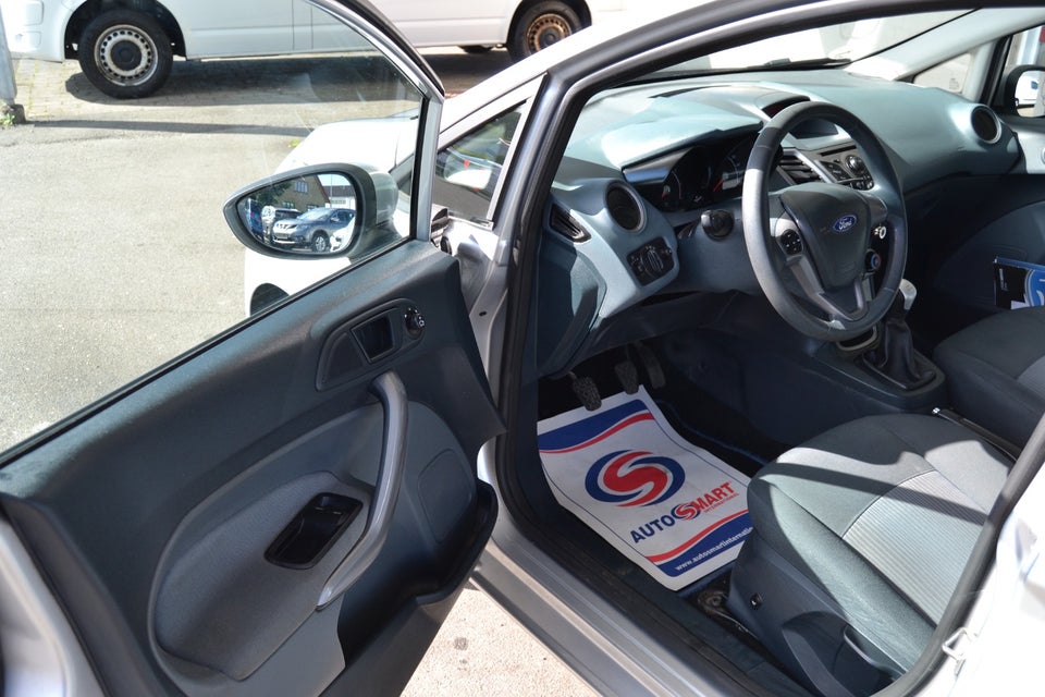 Ford Fiesta 1,25 60 Ambiente 5d