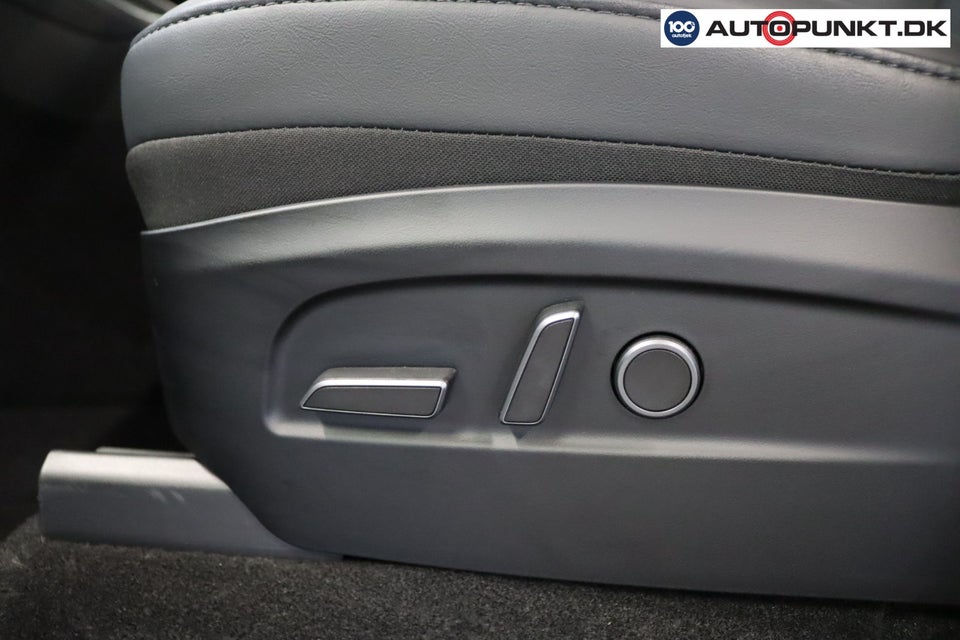 Tesla Model Y Long Range AWD 5d