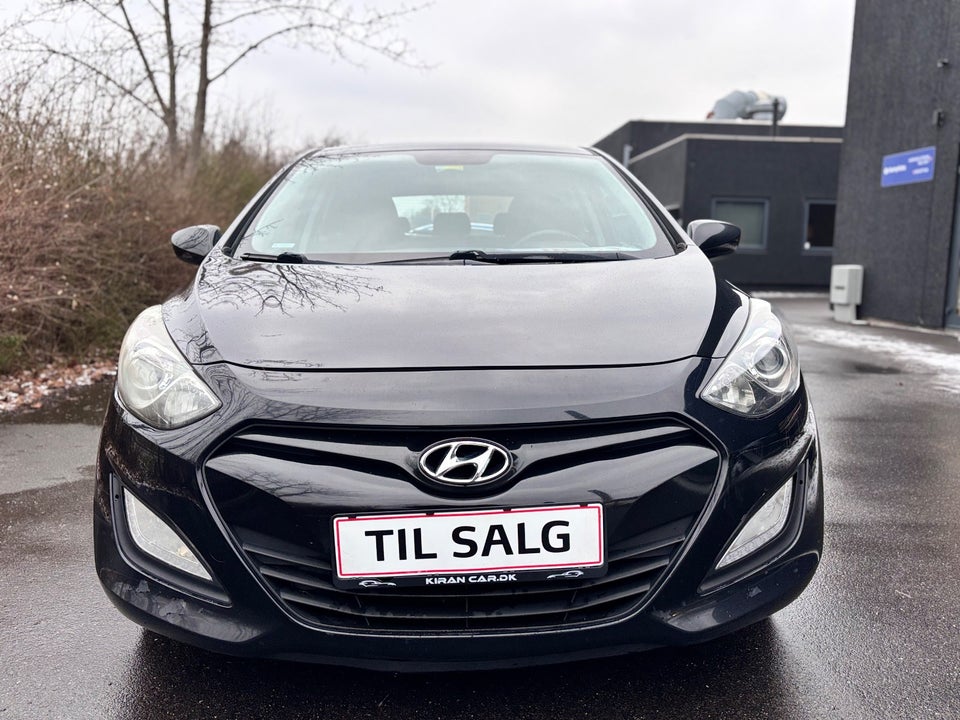 Hyundai i30 1,6 CRDi 110 Style Eco 5d