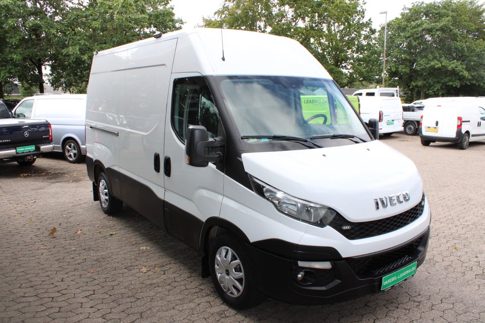 Iveco Daily 2,3 35S13 10,8m³ Van AG8