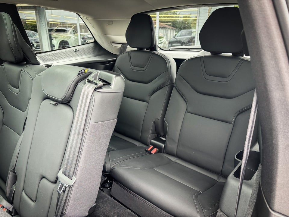 Volvo EX90 Plus 7prs 5d