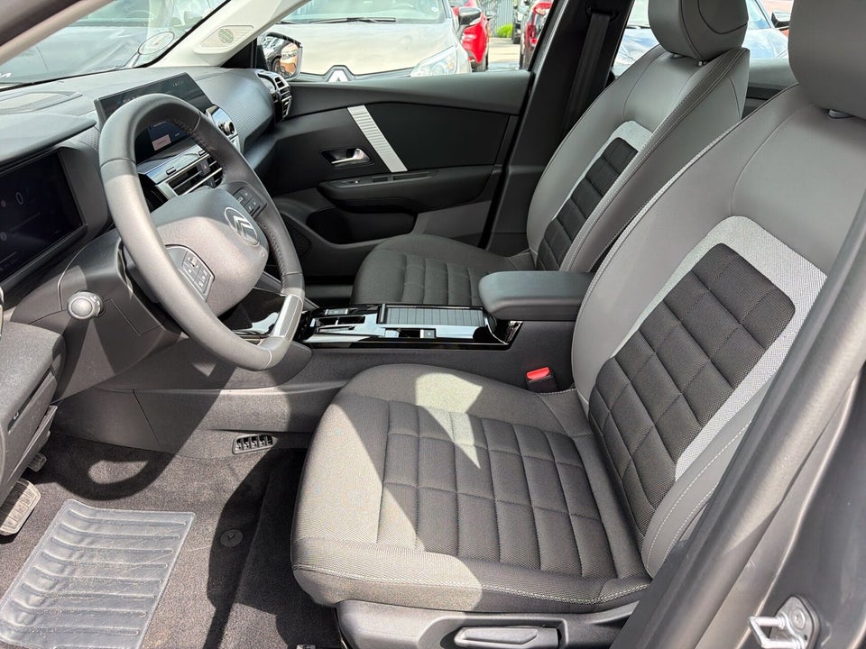 Citroën ë-C4 X 54 Plus 4d