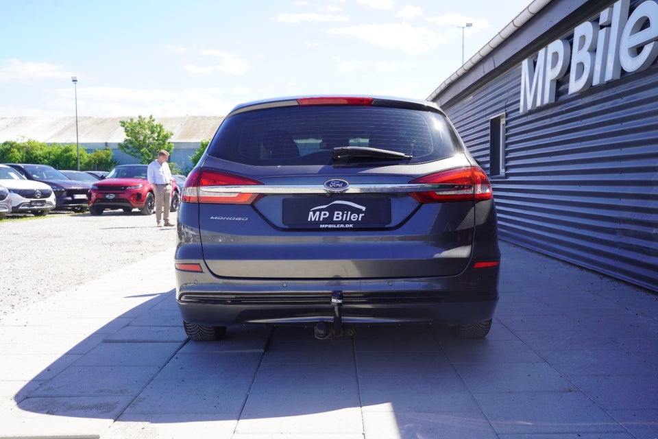 Ford Mondeo 2,0 HEV Titanium stc. CVT 5d