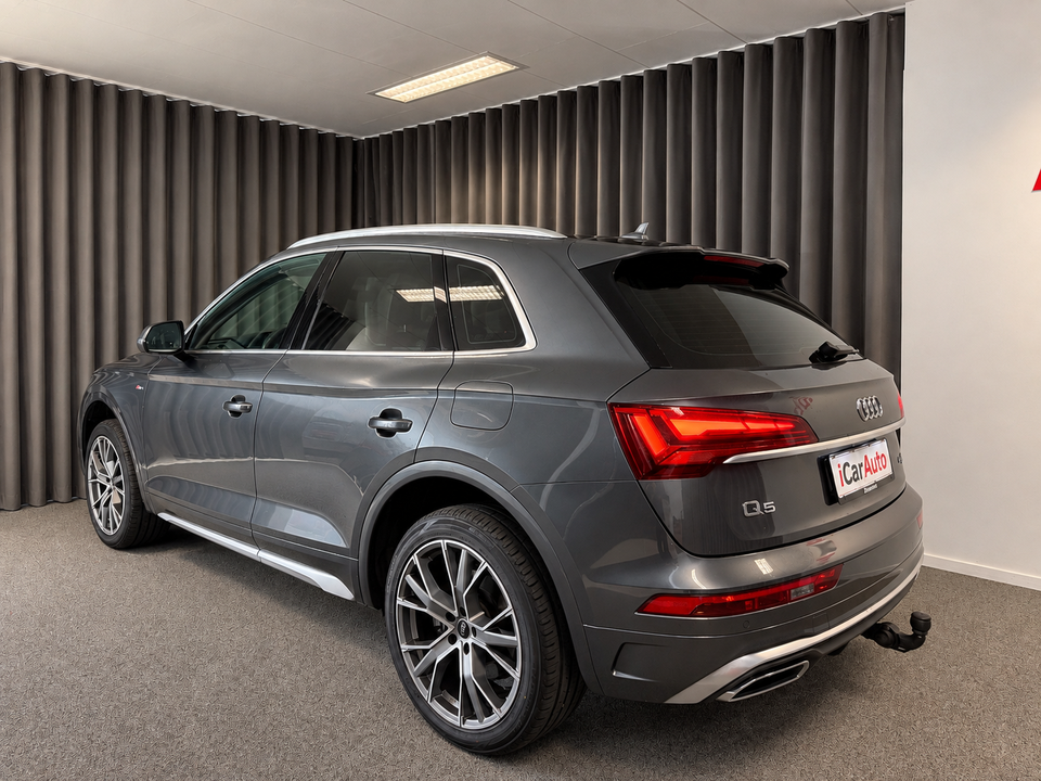 Audi Q5 50 TFSi e S-line quattro S-tr. 5d