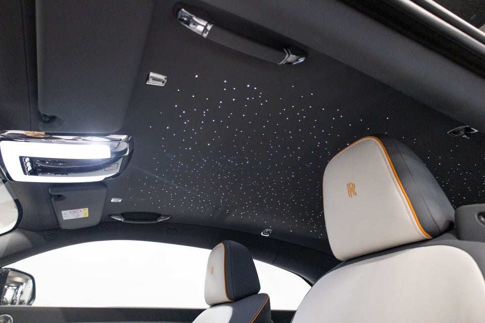 Rolls-Royce Spectre 2d