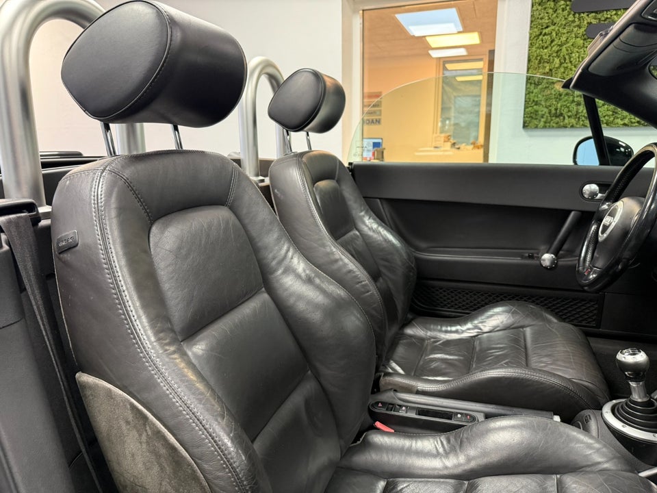 Audi TT 1,8 T 225 Roadster quattro 2d