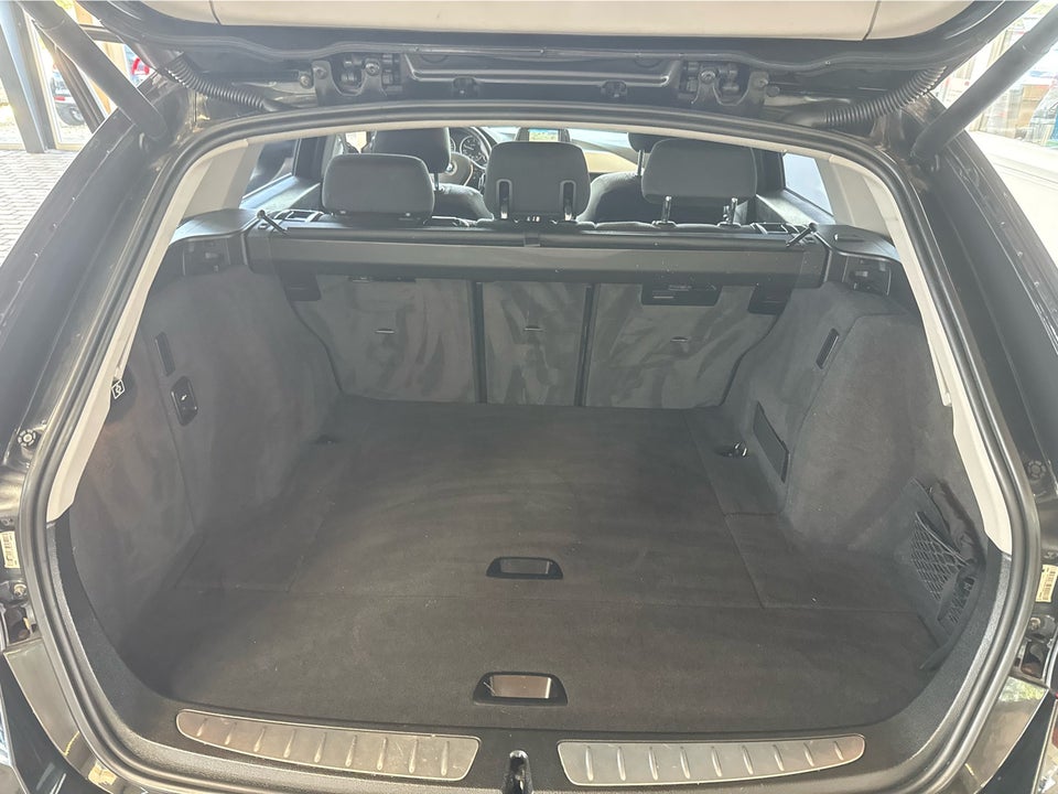 BMW 320d 2,0 Touring aut. 5d