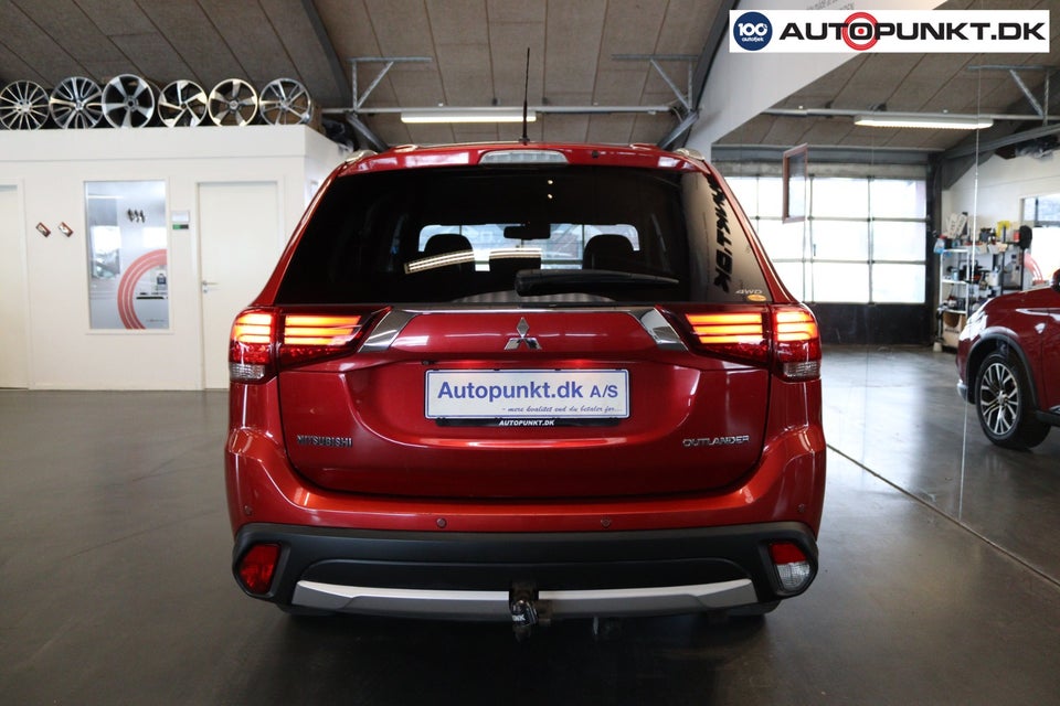 Mitsubishi Outlander 2,2 DI-D 150 Intense aut. 4WD 5d
