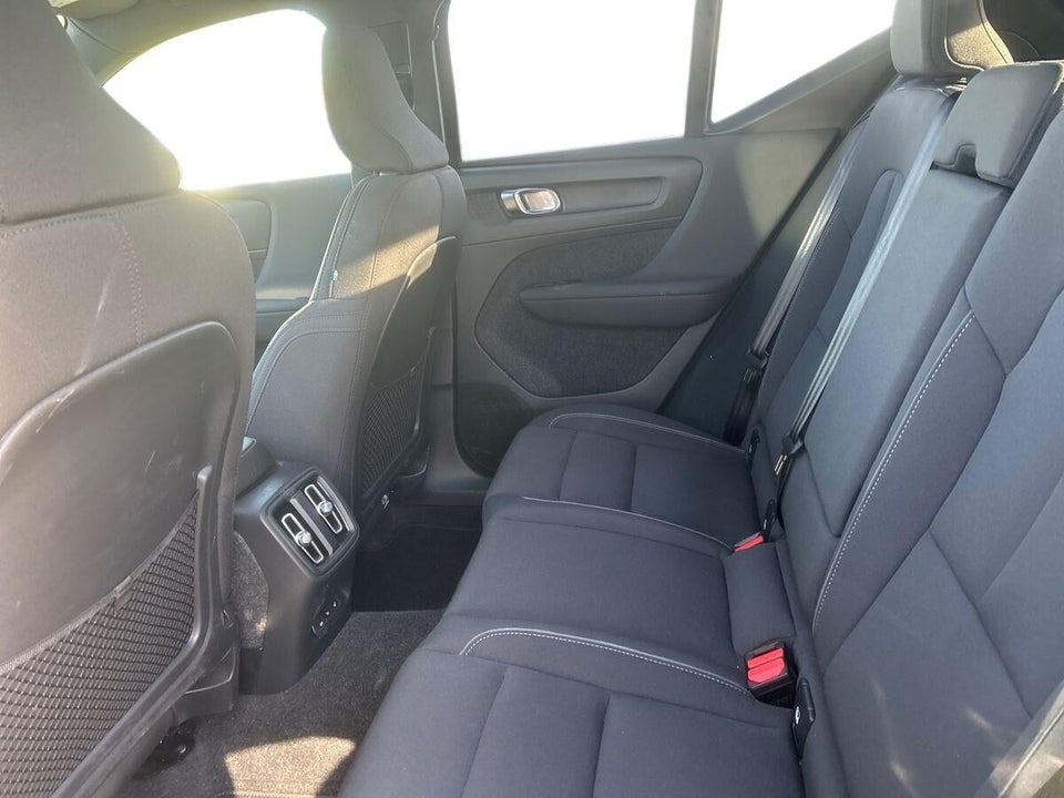 Volvo EX40 Extended Range Black Edition 5d