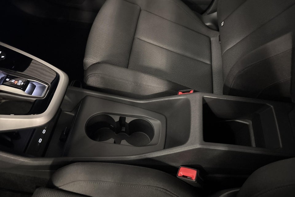 Audi Q4 e-tron 45 Progress 5d