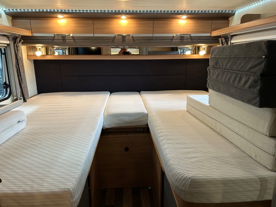 Knaus Sky Ti Silver 2,3 700 MEG aut. 2d