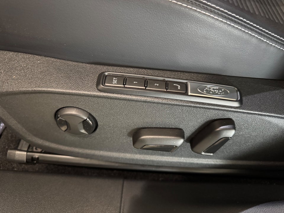 Ford Explorer 82 Select Extended Range 5d