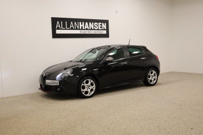 Alfa Romeo Giulietta 1,6 JTD 120 Super TCT 5d