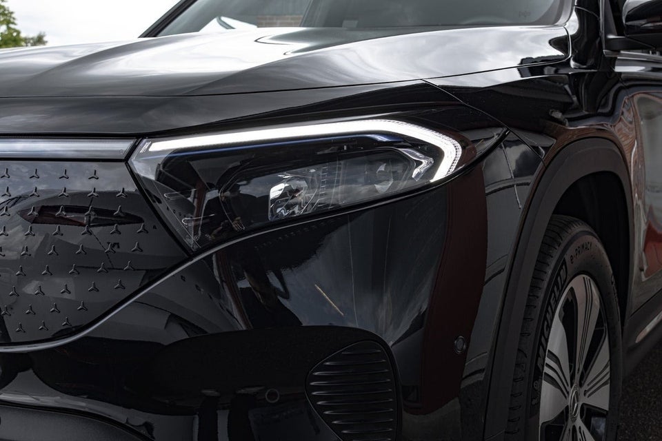 Mercedes EQB300 Progressive 4Matic 7prs 5d