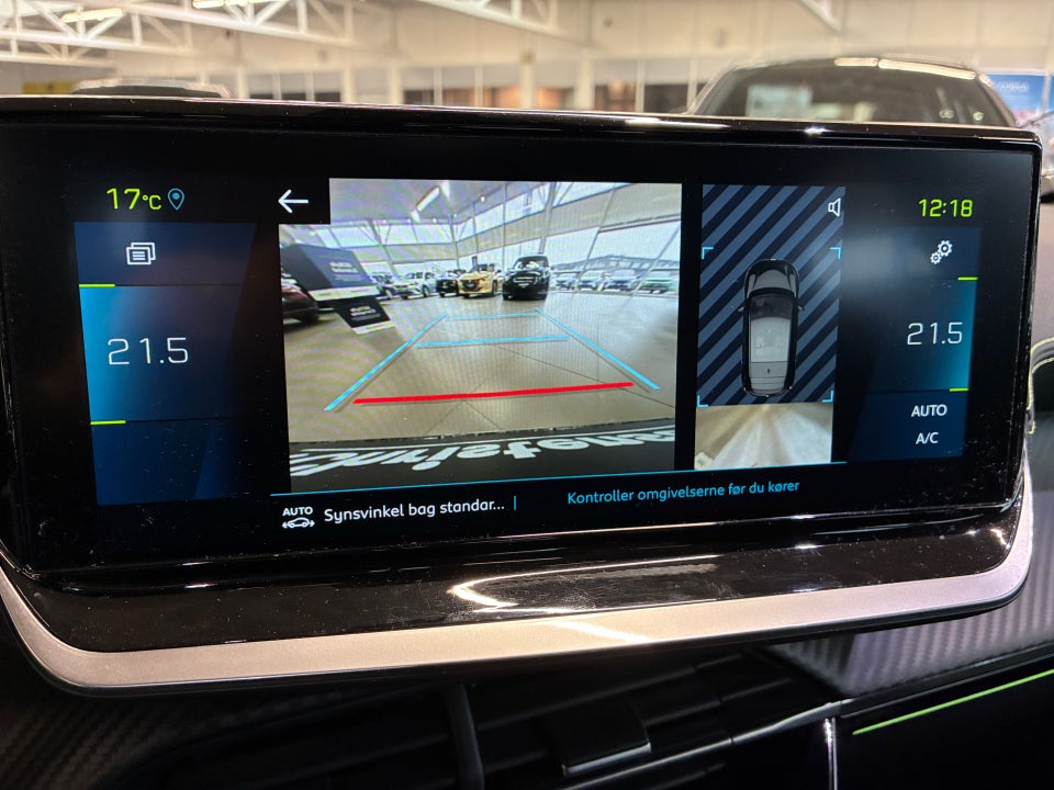 Peugeot e-208 50 GT Sky 5d