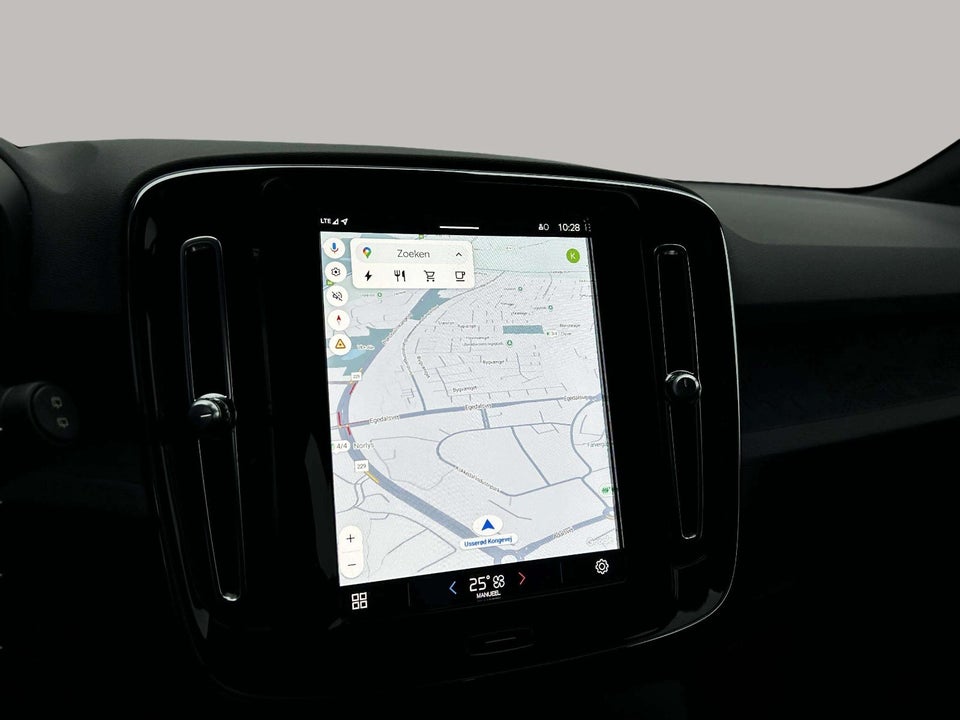 Volvo XC40 P6 ReCharge Core 5d