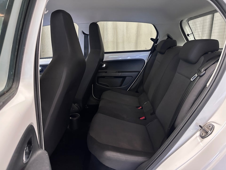 VW Up! 1,0 75 Move Up! ASG 3d