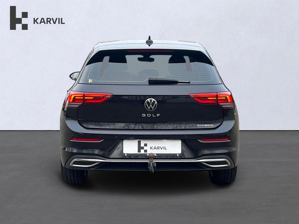 VW Golf VIII 1,4 eHybrid DSG 5d