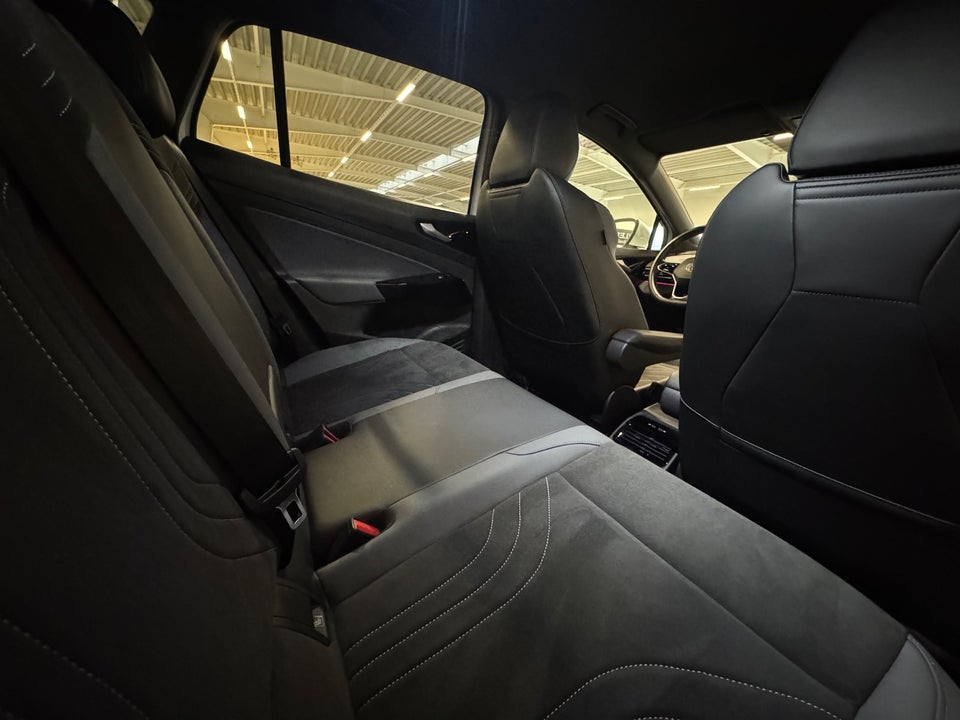 VW ID.4 77 Pro Performance 5d