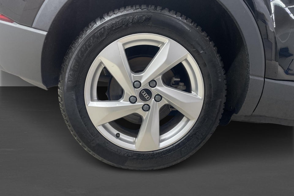 Audi Q3 45 TFSi e Attitude plus S-tr. 5d