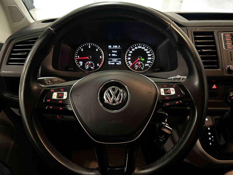 VW Transporter 2,0 TDi 150 Kassevogn DSG kort