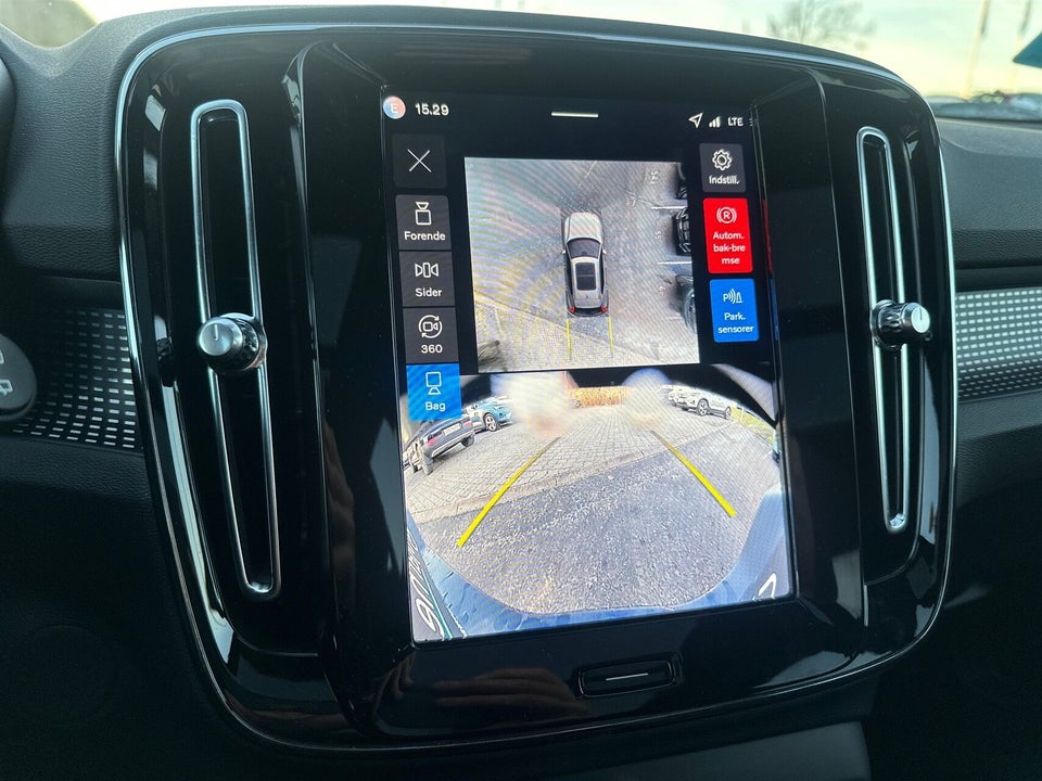 Volvo EX40 Extended Range Black Edition 5d