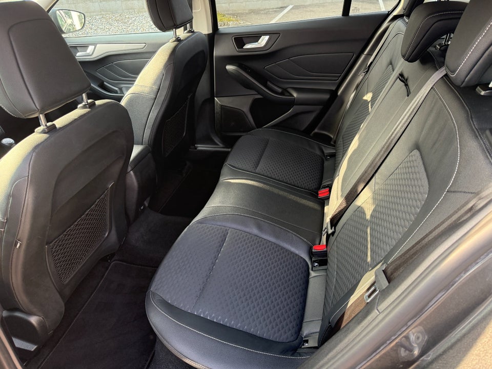 Ford Focus 1,5 EcoBoost Titanium Business stc. 5d