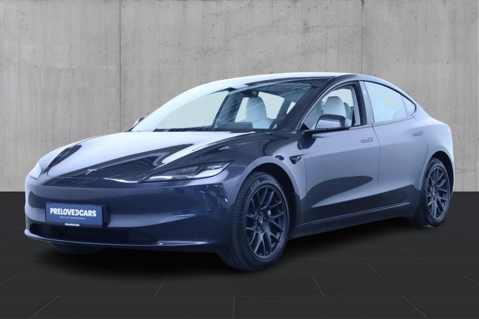 Tesla Model 3 Long Range AWD 4d