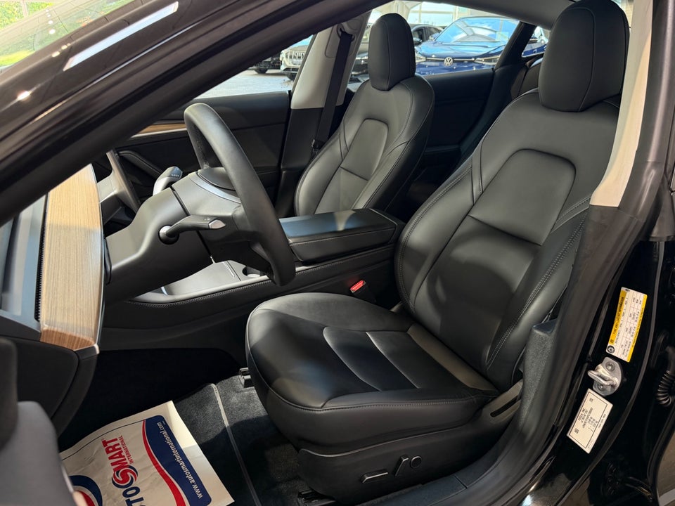 Tesla Model 3 RWD 4d