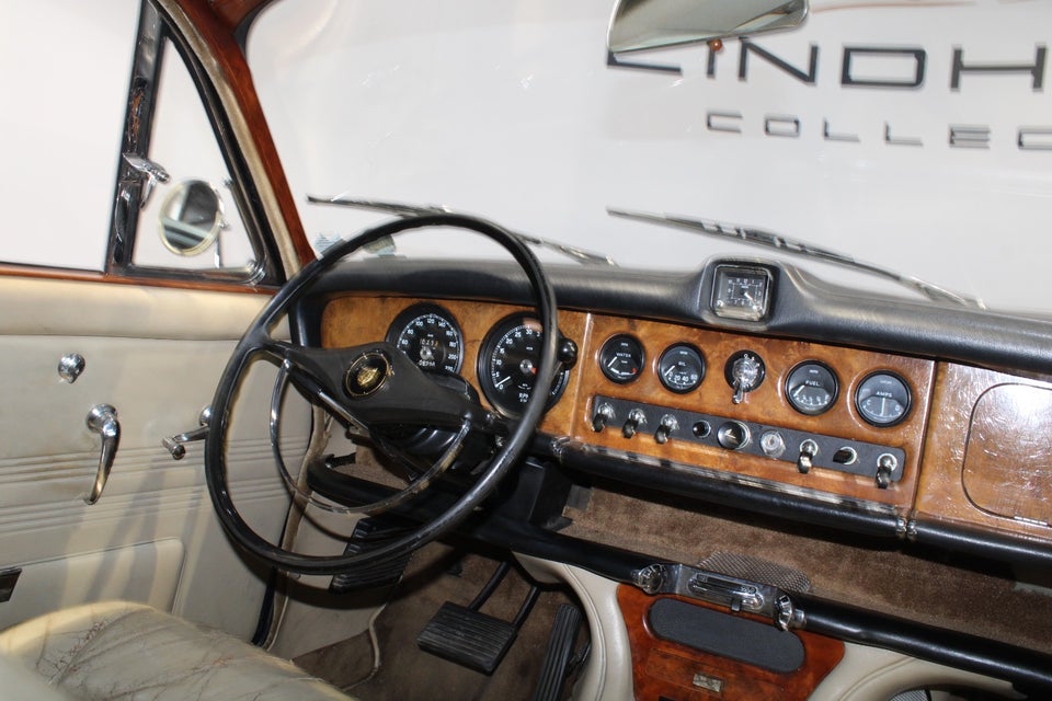 Jaguar 420 4,2 aut. 4d