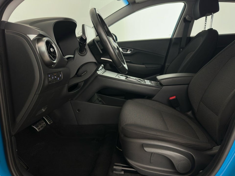 Hyundai Kona 39 EV Essential 5d