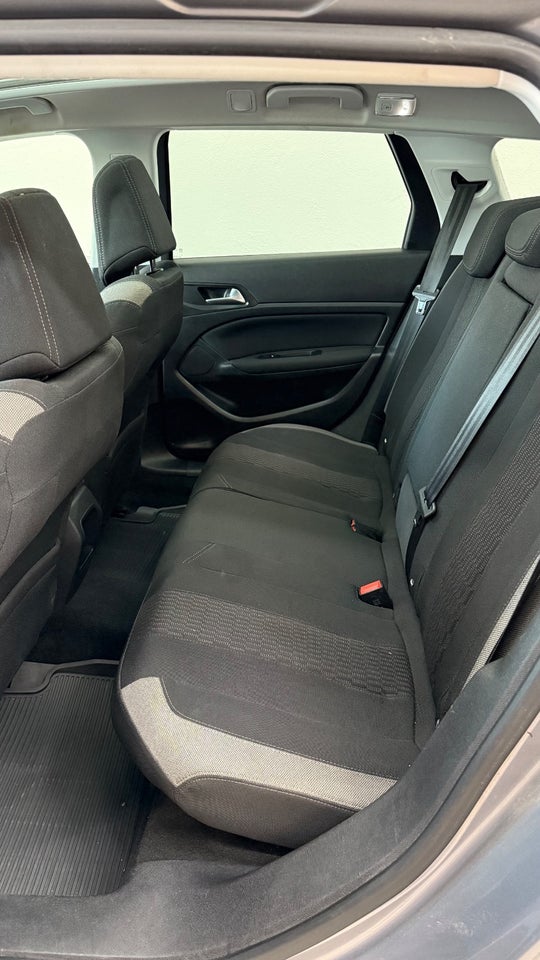 Peugeot 308 1,2 e-THP 110 Chili SW 5d