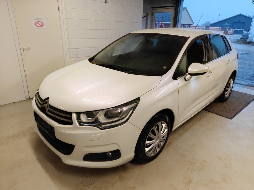 Citroën C4 1,2 PureTech 130 Live 5d