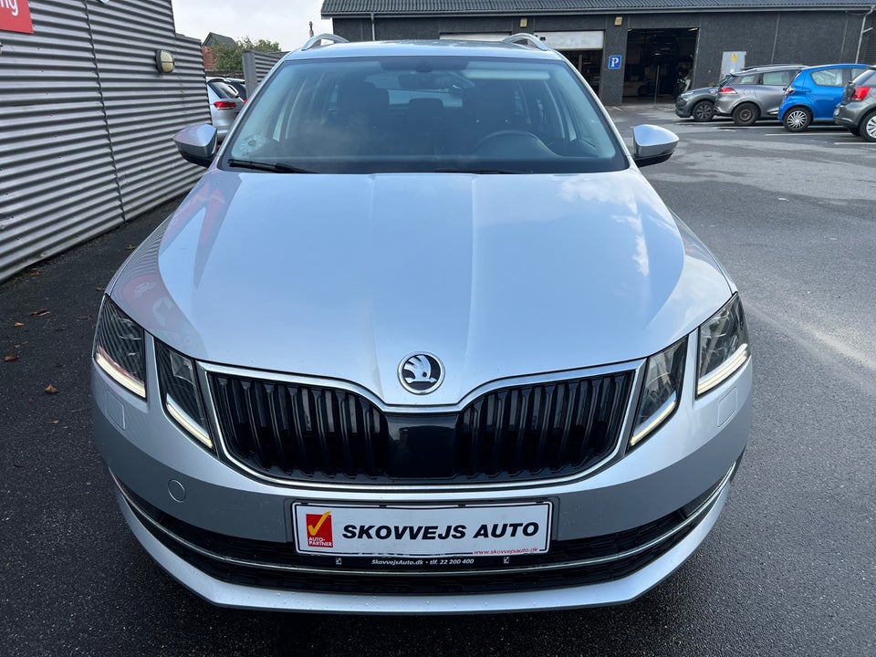 Skoda Octavia 2,0 TDi 150 Style Combi DSG 5d
