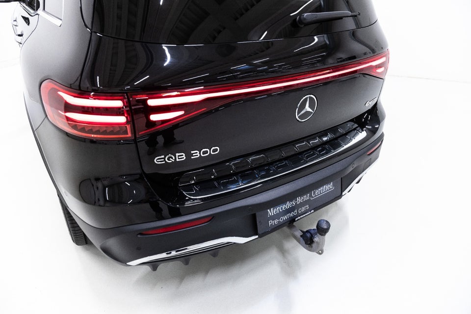 Mercedes EQB300 AMG Advance Plus 4Matic 5d