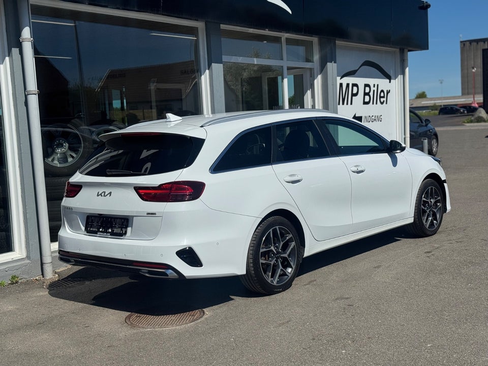 Kia Ceed 1,6 PHEV Upgrade Premium SW DCT 5d