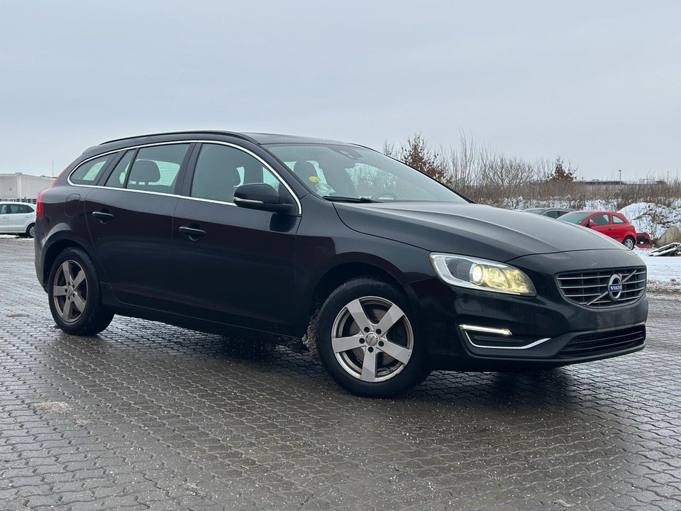 Volvo V60 2,0 D4 190 Momentum 5d