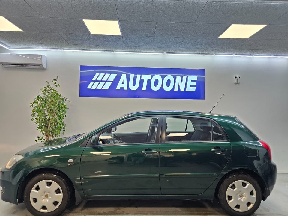 Toyota Corolla 1,6 Terra 5d