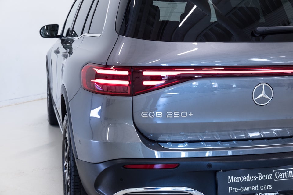 Mercedes EQB250+ AMG Advance 7prs 5d