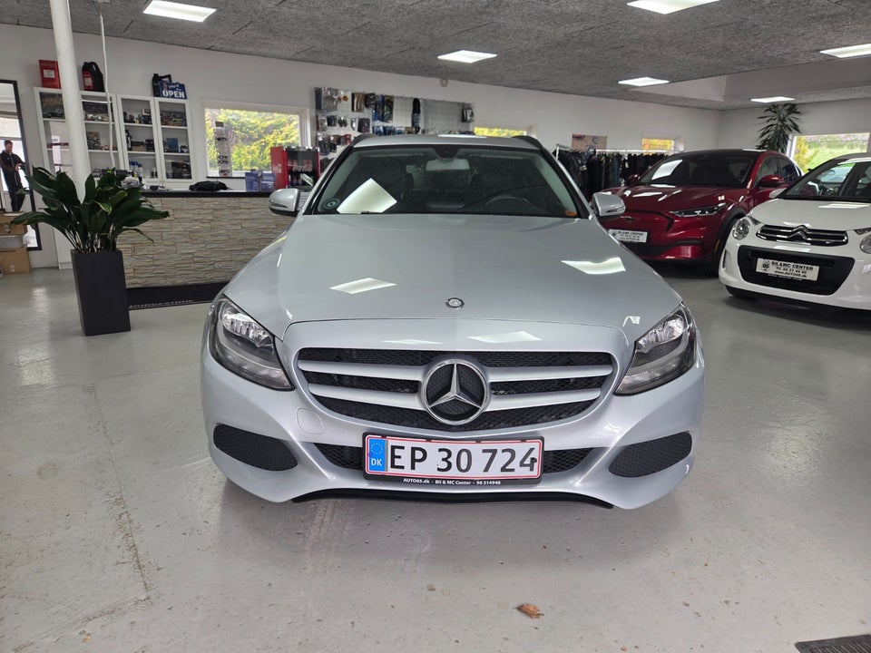 Mercedes C200 2,0 Avantgarde stc. aut. 5d