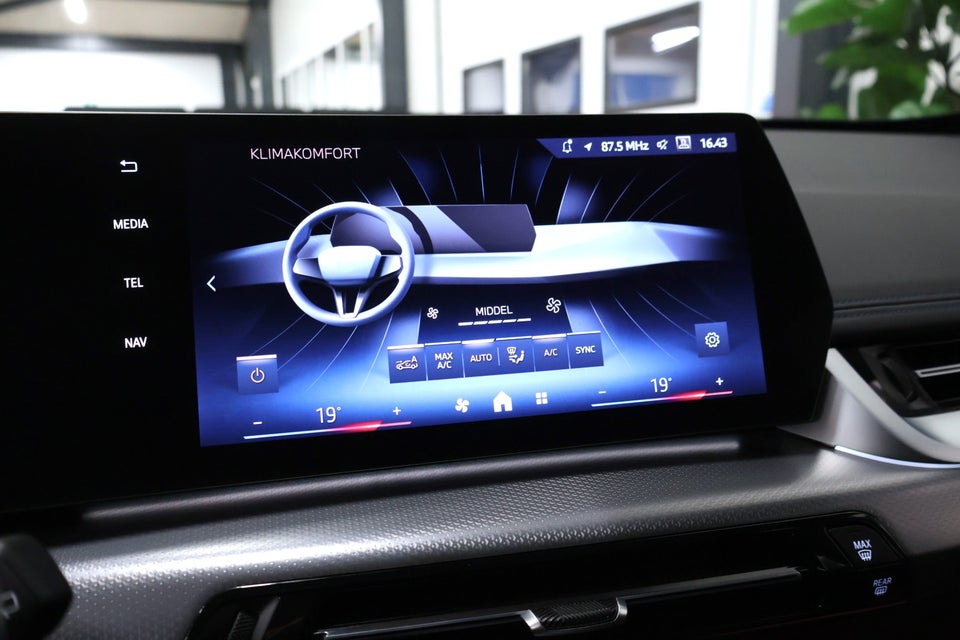 BMW iX1 eDrive20 M-Sport 5d