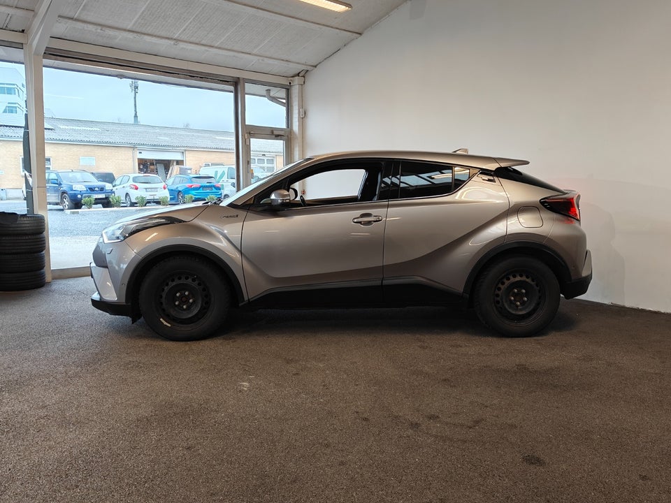 Toyota C-HR 1,8 Hybrid C-HIC CVT 5d