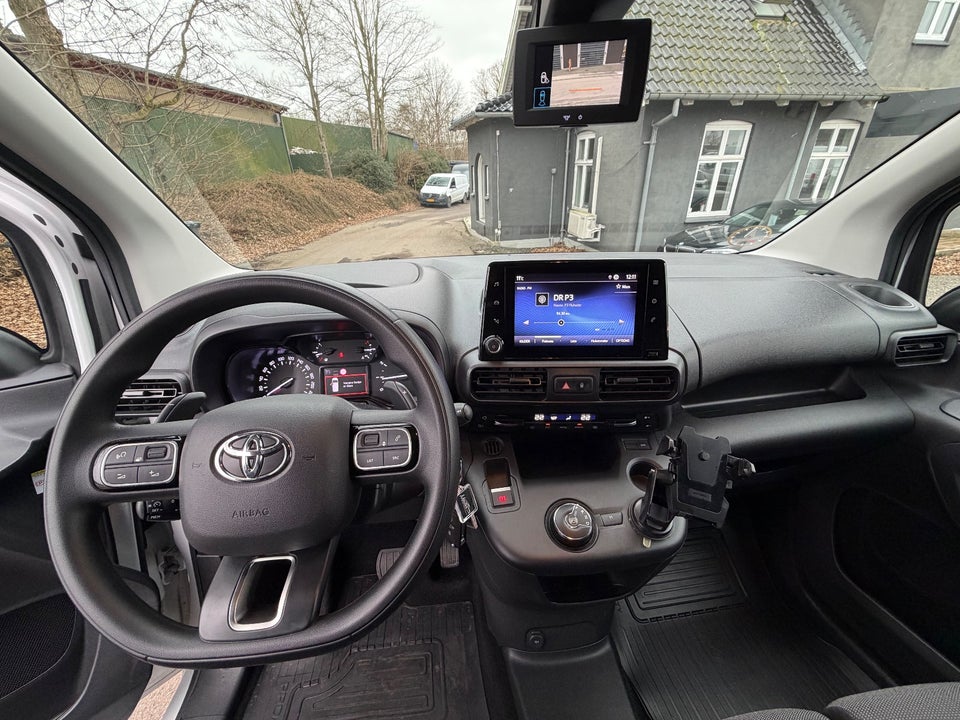 Toyota ProAce City 1,5 D 130 Long Comfort aut. 5d