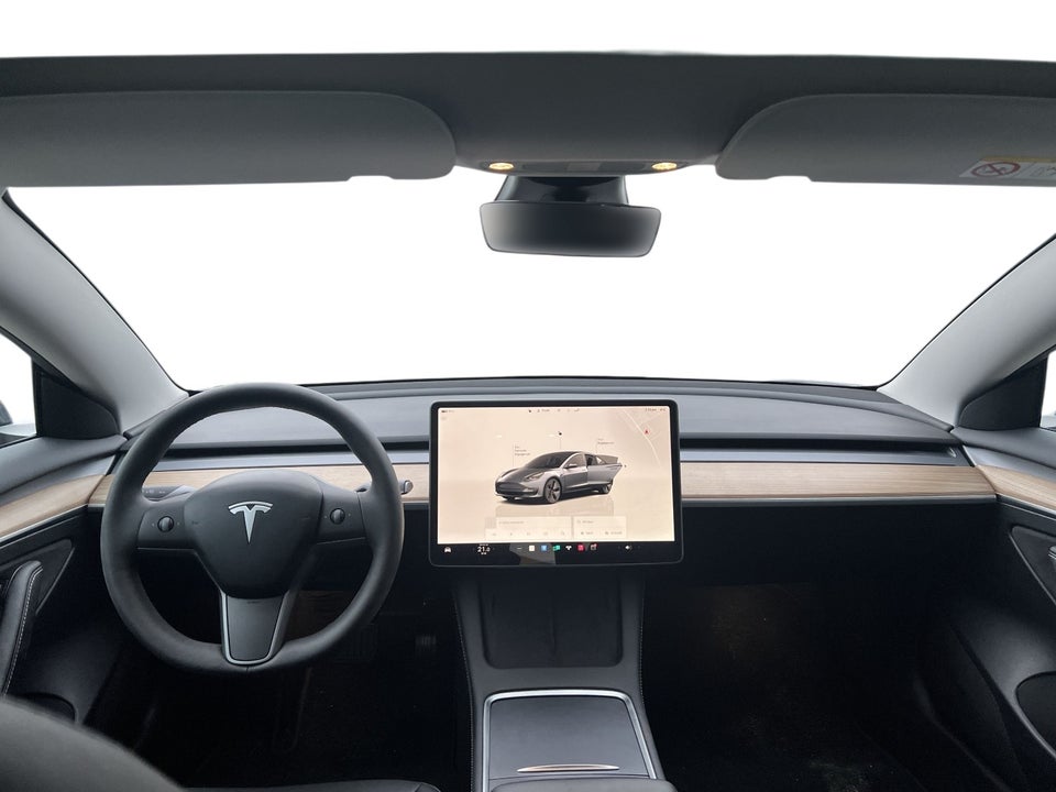 Tesla Model 3 Long Range RWD 4d