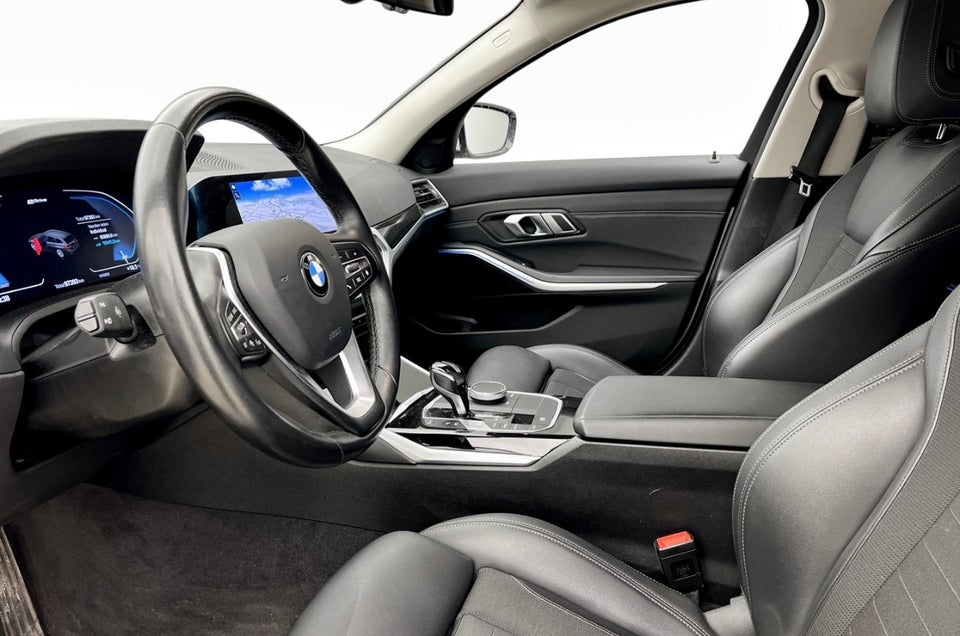 BMW 330e 2,0 Touring Sport Line aut. 5d