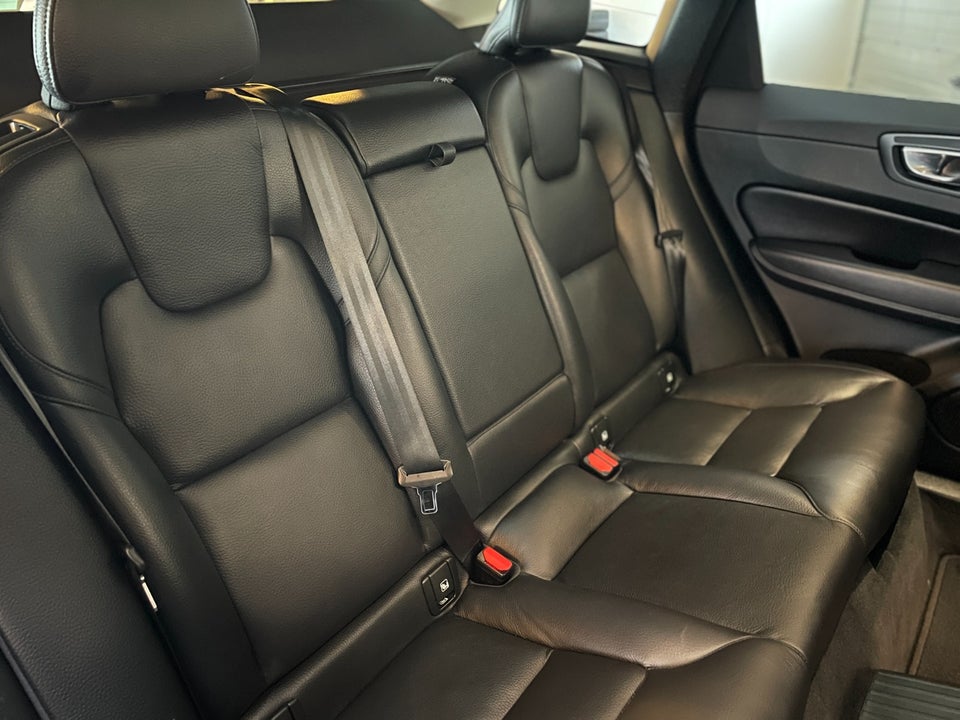 Volvo XC60 2,0 T6 ReCharge Ultimate Bright aut. AWD 5d