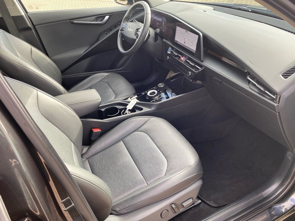 Kia Niro 64 EV Upgrade 5d