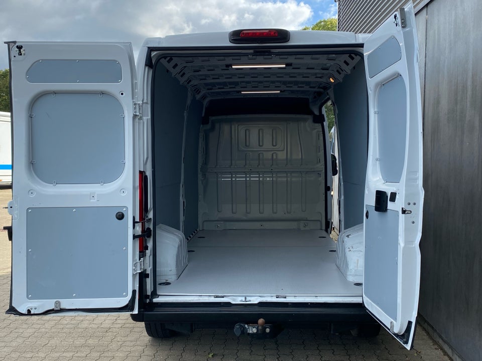 Fiat Ducato 35 2,2 MJT 140 Kassevogn L3H2 aut.